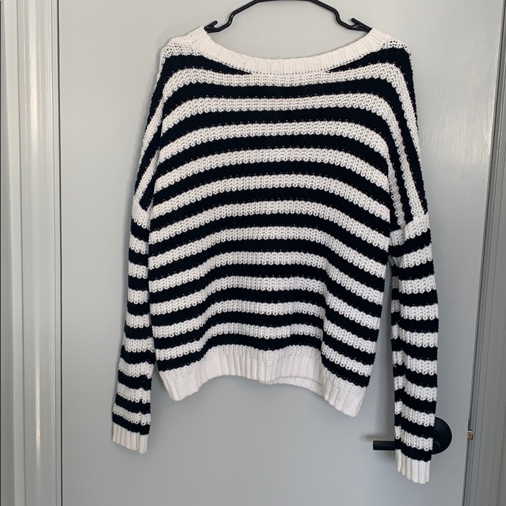 Sweater - Picture 3 of 3
